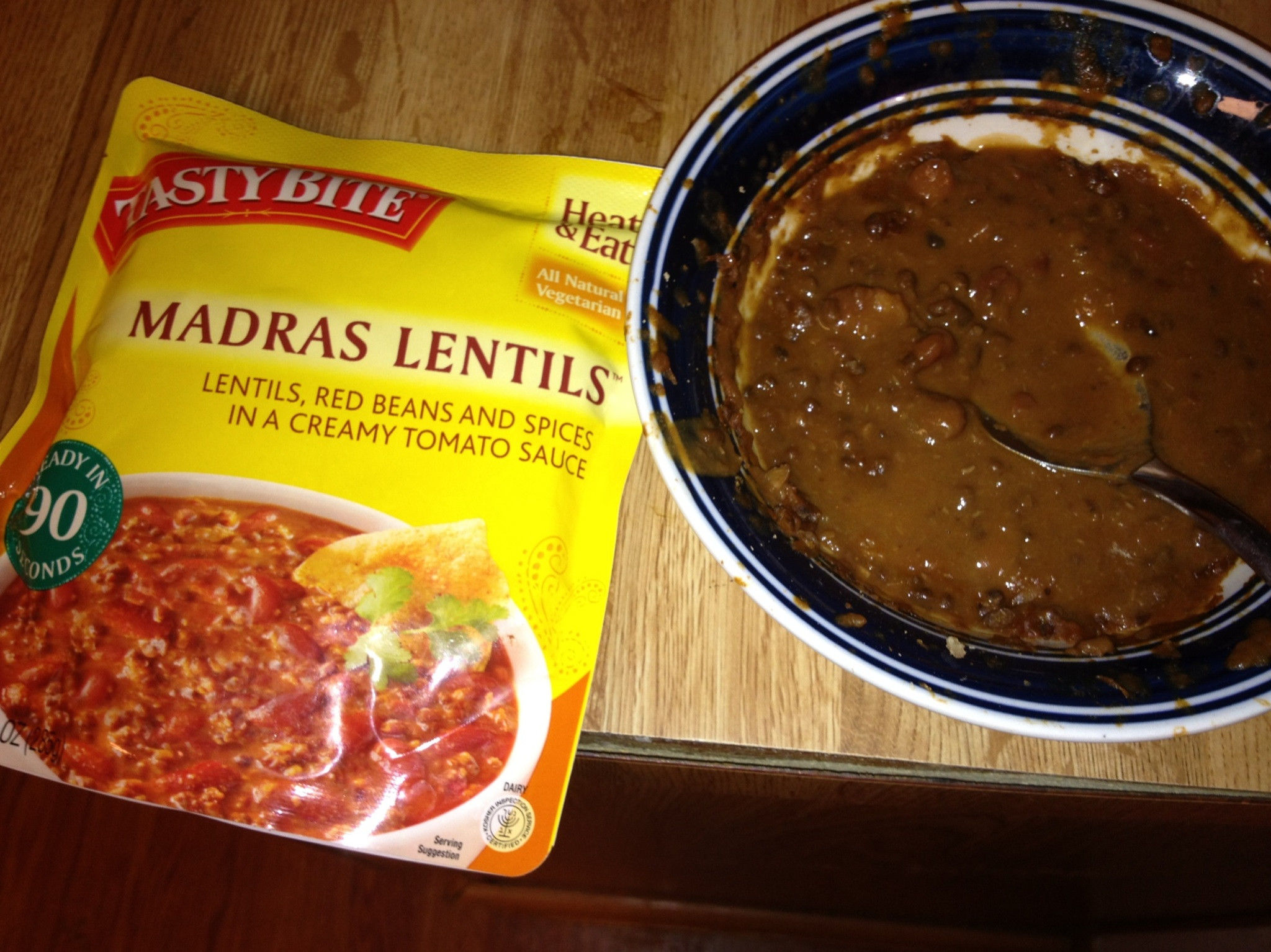 реклама врет, не верить всему что пишут, ложная реклама, надписи