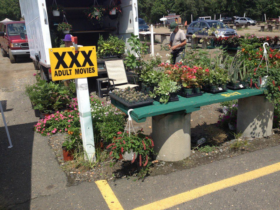 реклама врет, не верить всему что пишут, ложная реклама, надписи