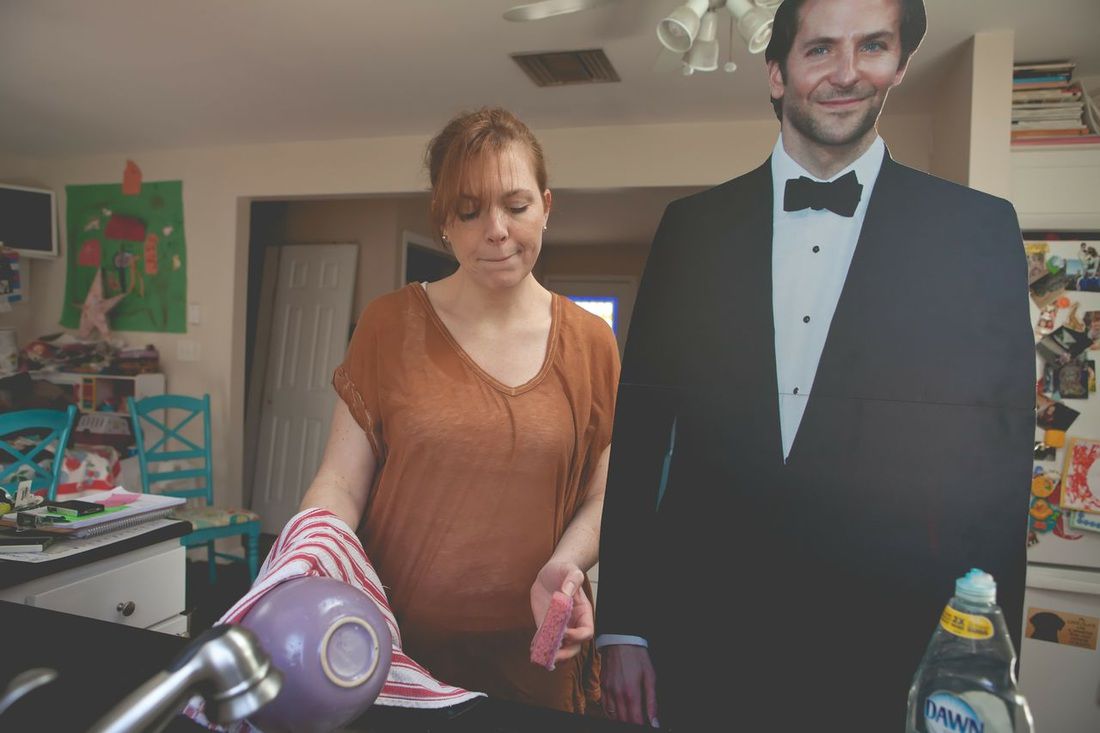 картонный Брэдли Купер, Даниэль Дэвис, Danielle Davis, Сегодня с Брэдли,