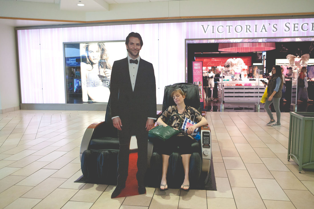 картонный Брэдли Купер, Даниэль Дэвис, Danielle Davis, Сегодня с Брэдли,