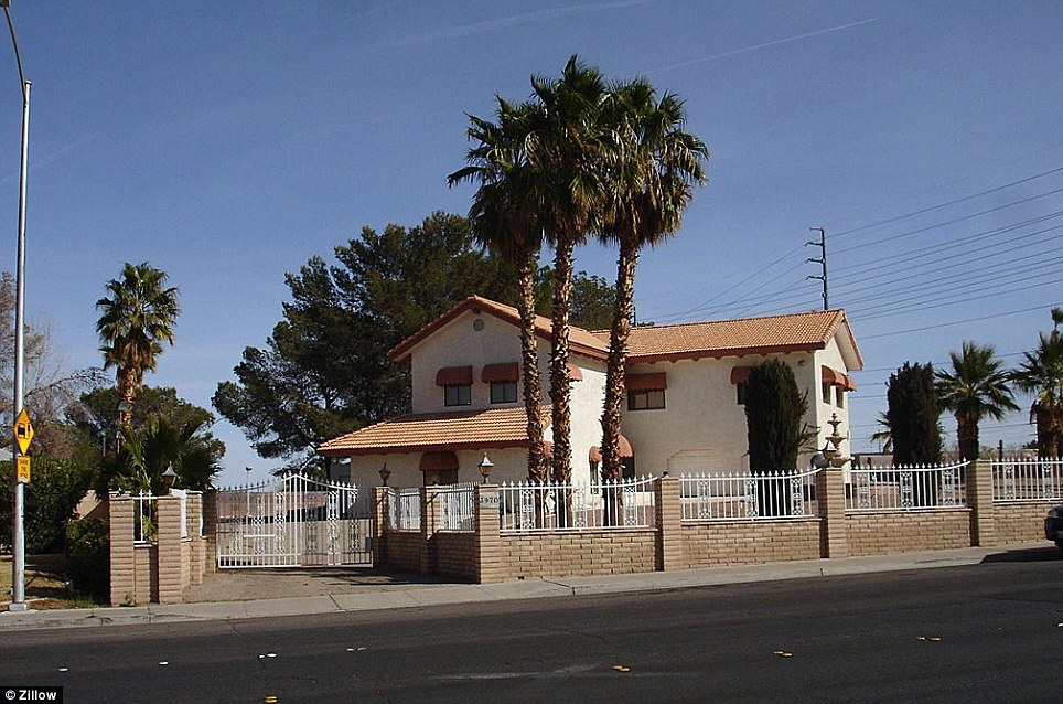 роскошщный бункер, бункер для аристократов, шикарное убежище, противоатомный 