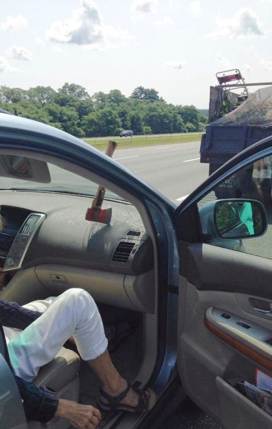 люди на волосок от смерти, люди избежали смерти, гифки, анимация