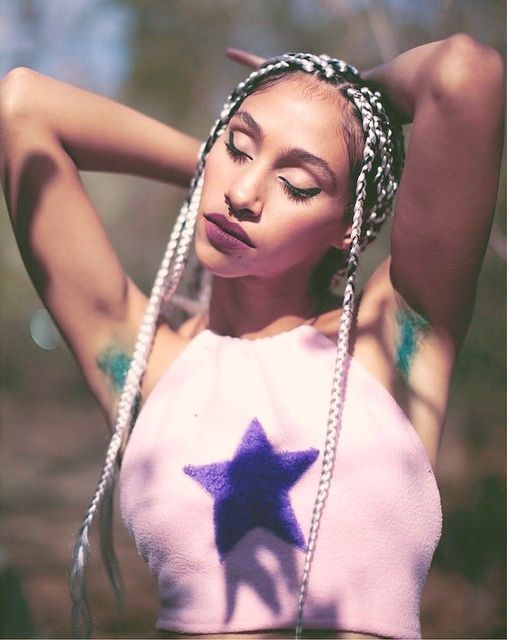 #Dyedpits, ladypithair, разноцветные подмышки, девушки красят волосы подмышками