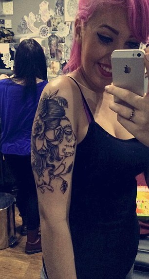 неудачная татуировка с Мэрилин Монро, портак Мэрилин Монро, неудачная тату