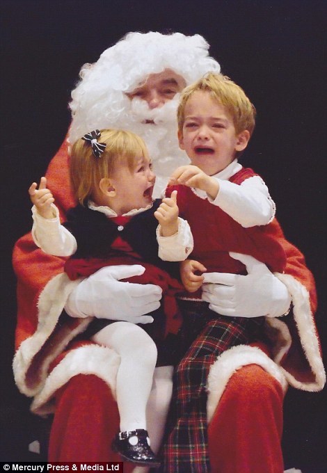 нелепые рождественские фотографии, смешные новогодние фотографии, нелепое фото Тони Блэра с женой Шери