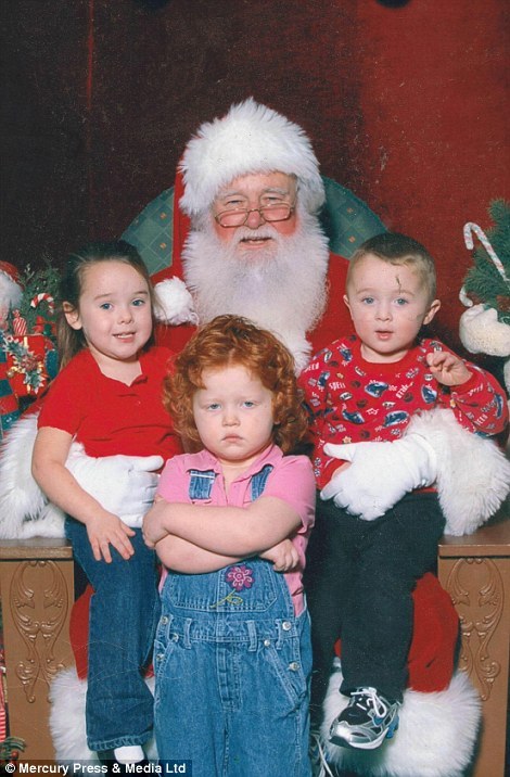 нелепые рождественские фотографии, смешные новогодние фотографии, нелепое фото Тони Блэра с женой Шери