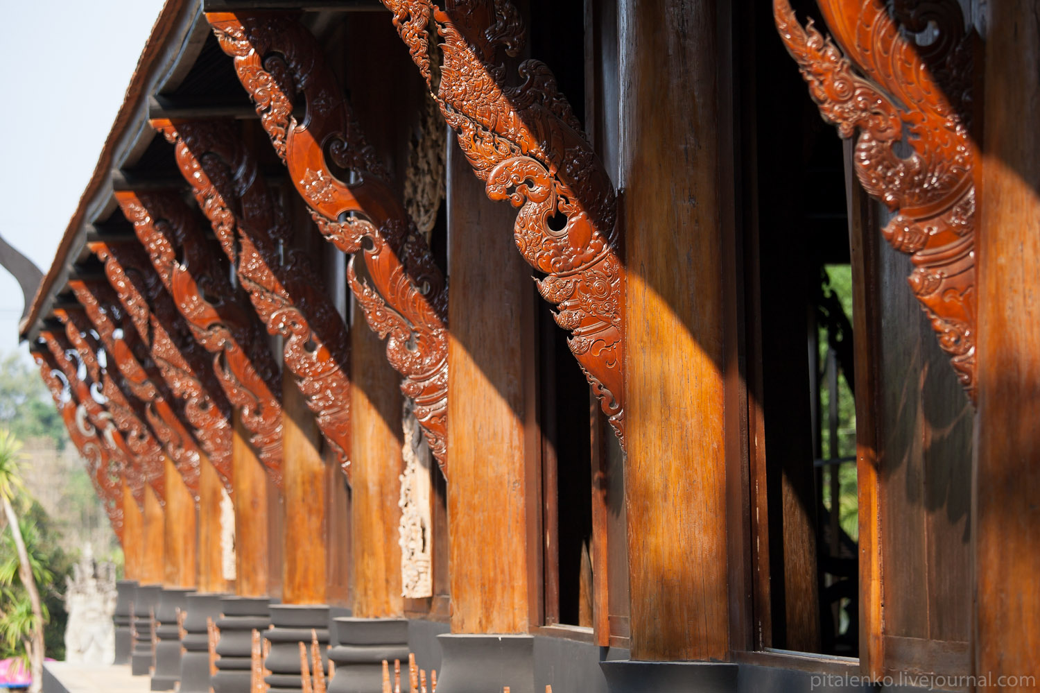 Чёрный дом на севере Таиланда, Baan Si Dum, Чианграй, Thawan Duchanee