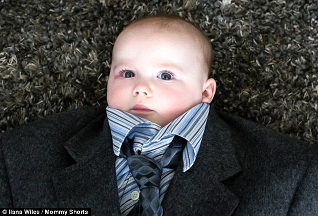 малыши одетые в костюмы взрослых, Baby Suiting, Mommy Shorts, дети в костюмах