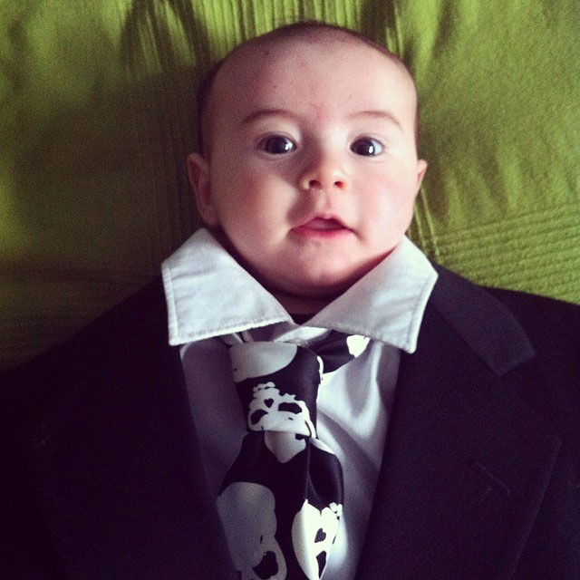 малыши одетые в костюмы взрослых, Baby Suiting, Mommy Shorts, дети в костюмах