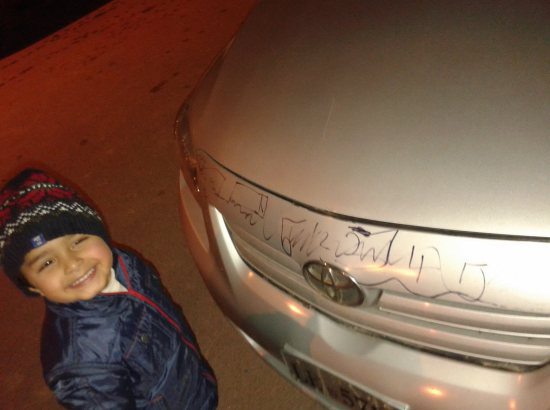 маленькие хулиганы, дети шалят, дети балуются 