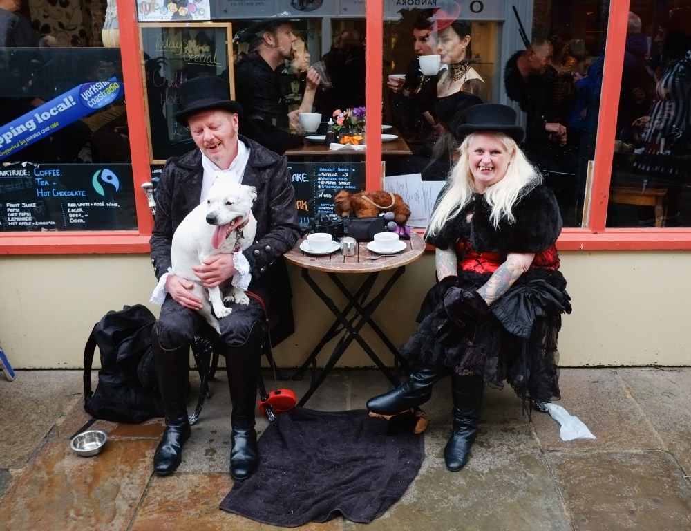 Впечатляющий фестиваль любителей готики Whitby Gothic Weekend 2014, готика, готы