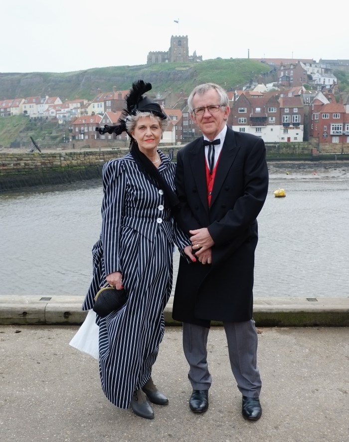 Впечатляющий фестиваль любителей готики Whitby Gothic Weekend 2014, готика, готы