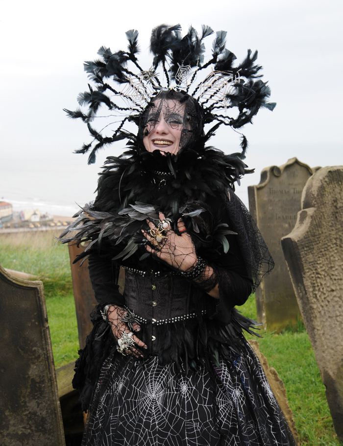 Впечатляющий фестиваль любителей готики Whitby Gothic Weekend 2014, готика, готы