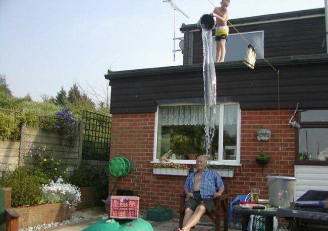 маленькие хулиганы, дети шалят, дети балуются 