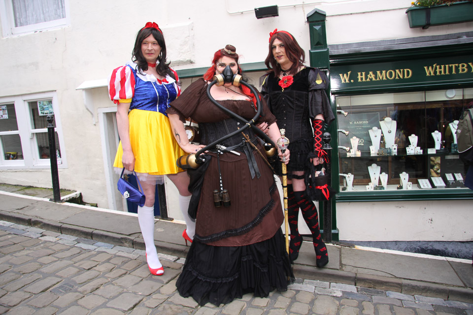 Впечатляющий фестиваль любителей готики Whitby Gothic Weekend 2014, готика, готы