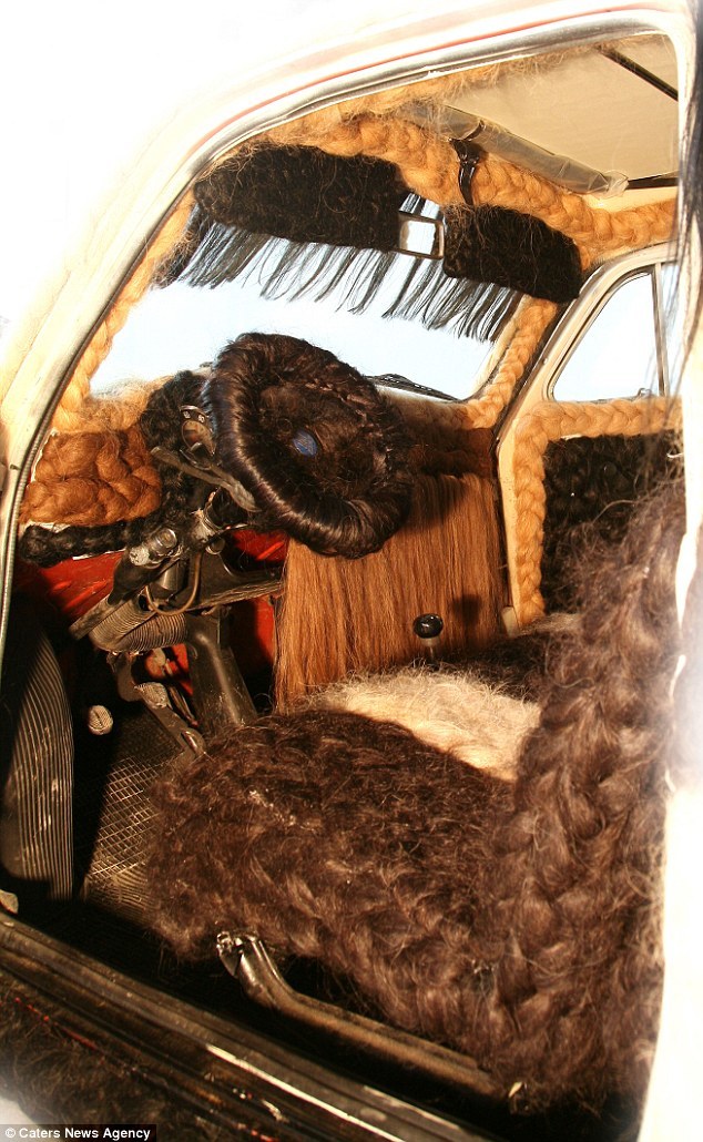 Волосатый автомобиль, стилист покрыла автомобиль человеческими волосами, Мария Мугно, Maria Mugno