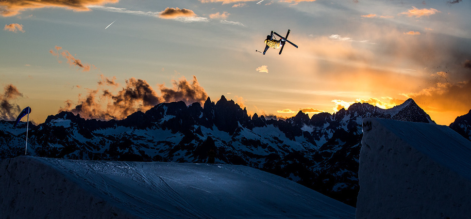 заснеженные природные места, снежные горы, природа в снегу, города под снегом