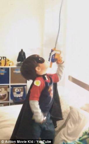 Папа превратил своего сына в супергероя, Daniel Hashimoto