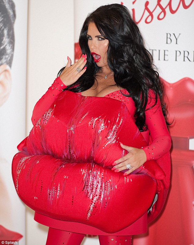 кэти прайс, кэти прайс беременна, сумасшедшее платье кэти прайс