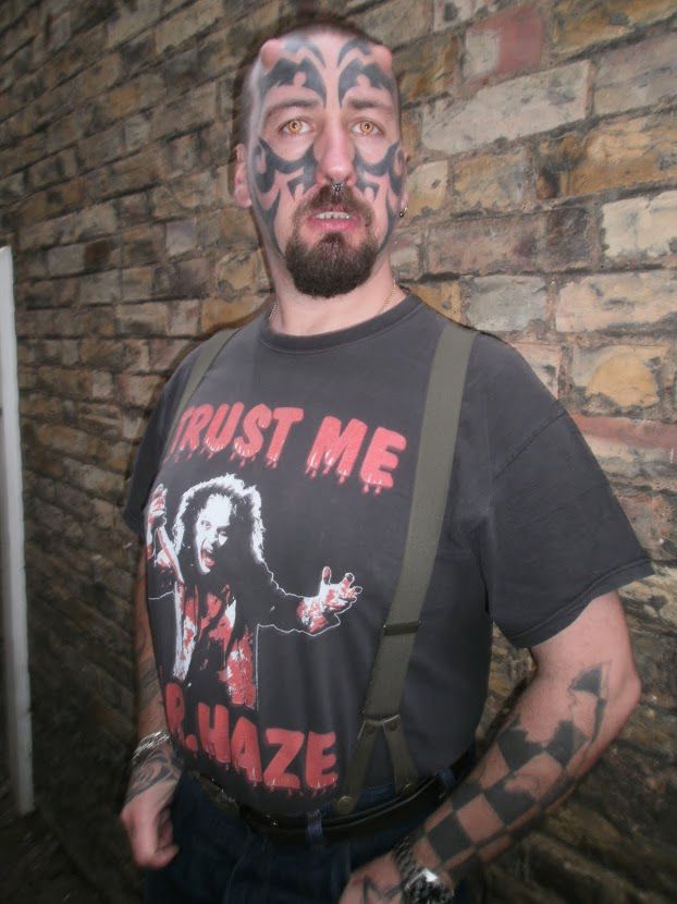 модификации в дьявола, бодимодификации превратиться в дьявола, мечтает стать похожим на дьявола, Гэвин Пэслоу, Gavin Paslow