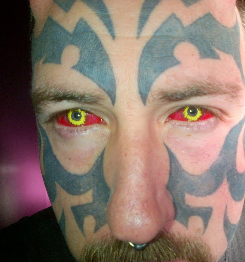 модификации в дьявола, бодимодификации превратиться в дьявола, мечтает стать похожим на дьявола, Гэвин Пэслоу, Gavin Paslow