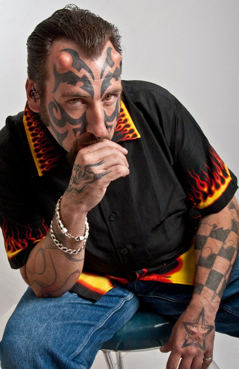 модификации в дьявола, бодимодификации превратиться в дьявола, мечтает стать похожим на дьявола, Гэвин Пэслоу, Gavin Paslow