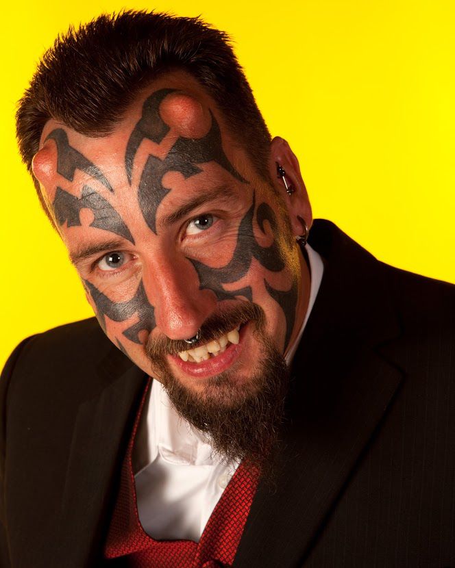 модификации в дьявола, бодимодификации превратиться в дьявола, мечтает стать похожим на дьявола, Гэвин Пэслоу, Gavin Paslow