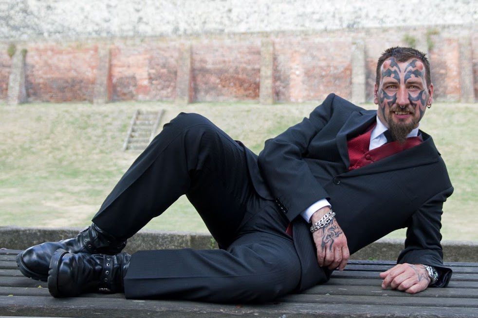 модификации в дьявола, бодимодификации превратиться в дьявола, мечтает стать похожим на дьявола, Гэвин Пэслоу, Gavin Paslow