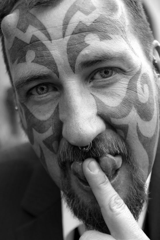 модификации в дьявола, бодимодификации превратиться в дьявола, мечтает стать похожим на дьявола, Гэвин Пэслоу, Gavin Paslow