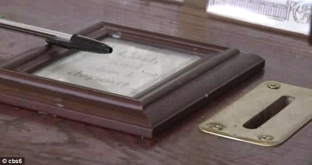 «The Vault» - уникальное кафе без обслуживающего персонала The Vault coffe shop, кафе без персонала