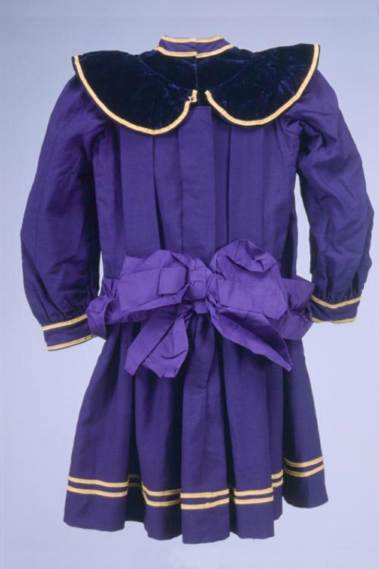 мальчики в платьях, IXI век мальчики платья