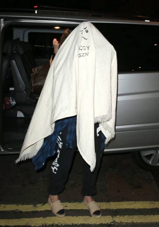 нелепые наряды знаменитостей, безвкусные наряды