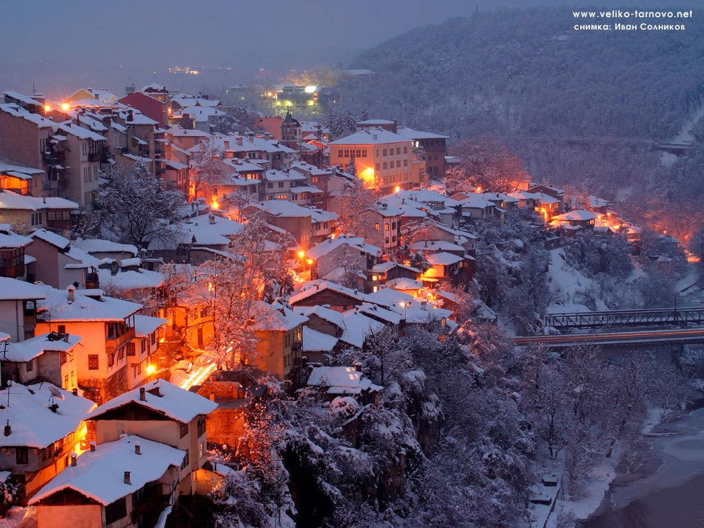 города на скалах, дом на скале, города на утёсах