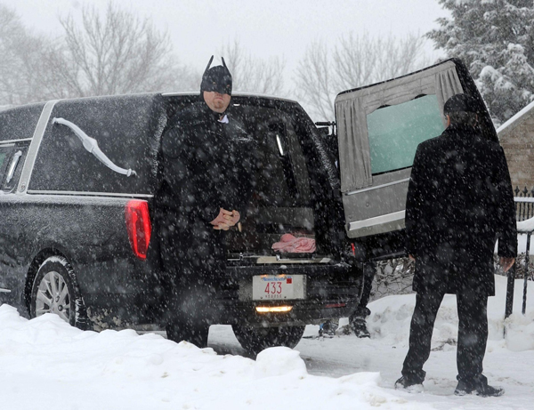 Похороны, Джесси Хейккила, Jesse Heikkila ,пришли проводить, офицеры полиции, супергерои