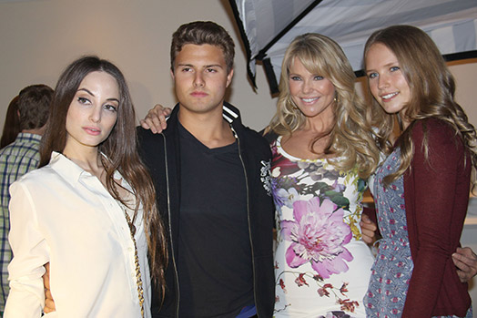 Нестареющая Кристи Бринкли, модель 80, мать троих детей, вечно молодая