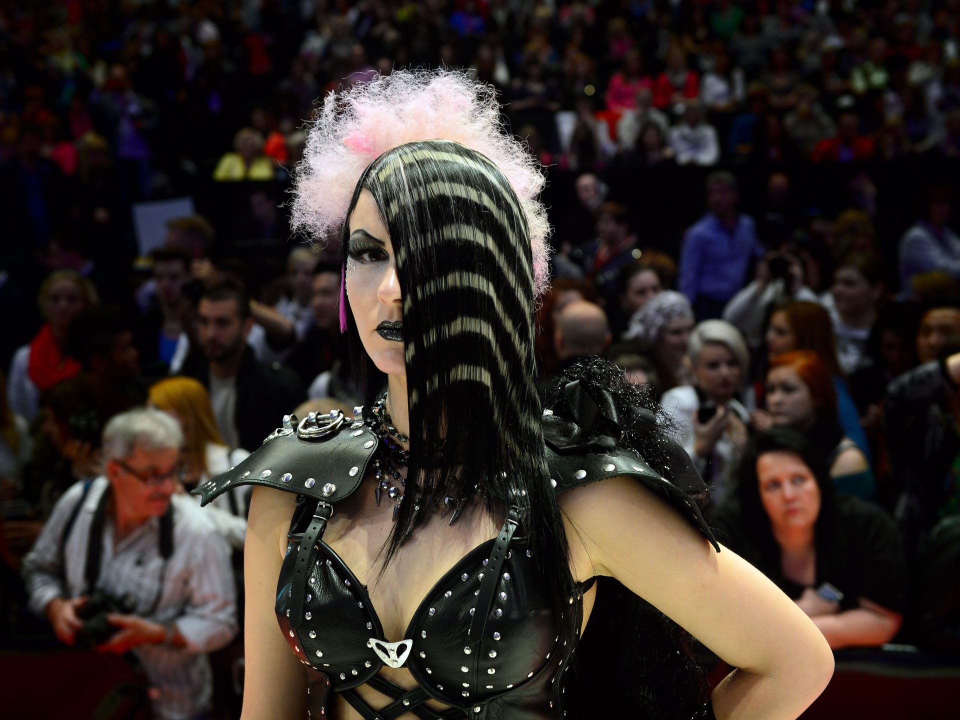 чемпионат по парикмахерскому искусству, OMC Hairworld 2014, креативные стрижки, причёски