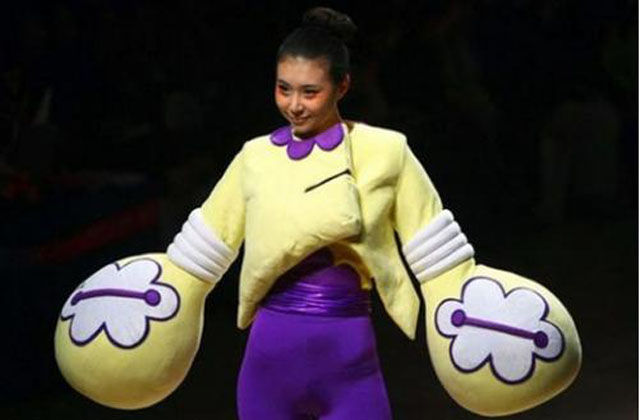 Сумасшедшая мода, подиумная мода