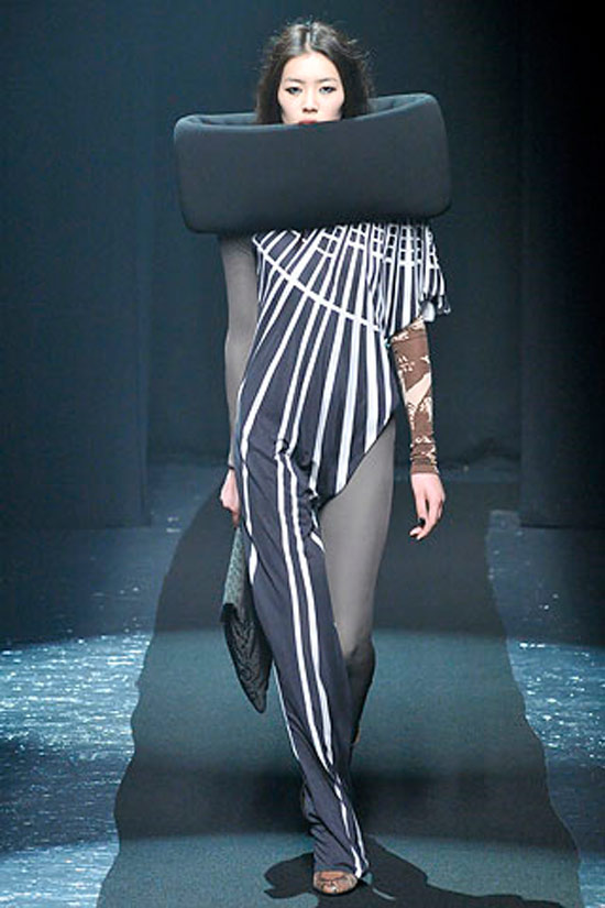 Сумасшедшая мода, подиумная мода