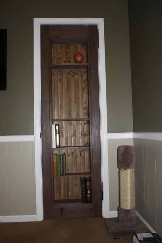 секретная дверь своими руками, дверь книжная полка, дверь в ванную книжный шкаф