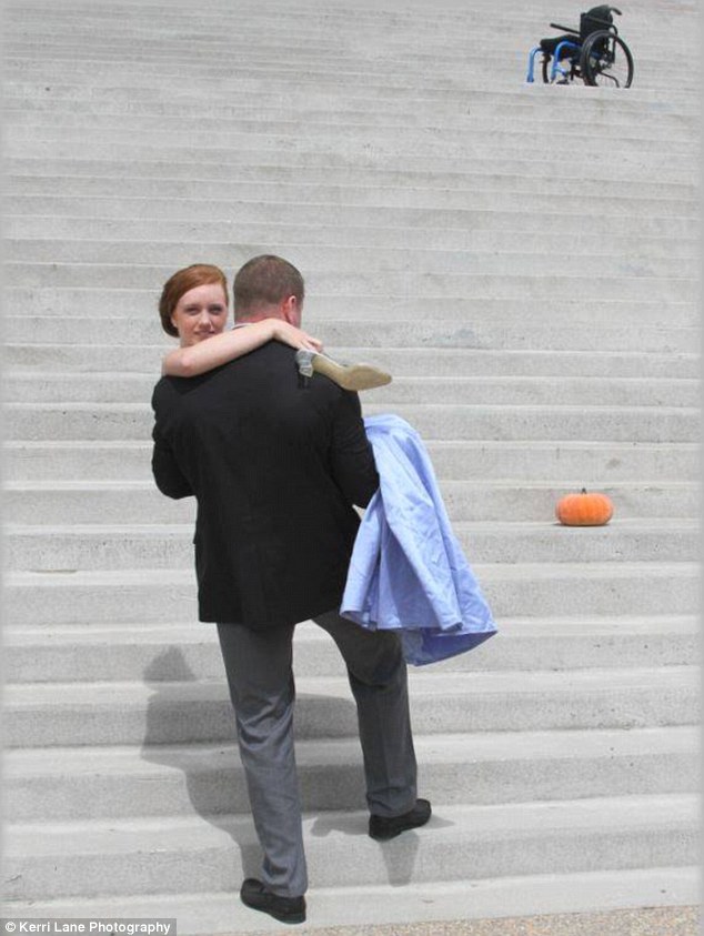 парализованная девушка русалочка, парализованная модель, мечта парализованной девушки