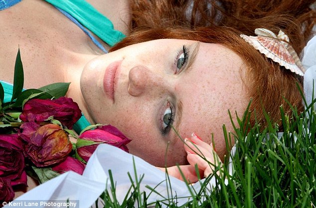 парализованная девушка русалочка, парализованная модель, мечта парализованной девушки