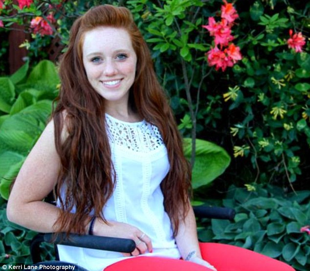 парализованная девушка русалочка, парализованная модель, мечта парализованной девушки