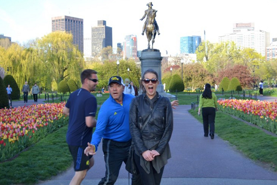 звёзды влезшие в кадр, фотобомбы звёзд, звёзды испортившие фотографии 