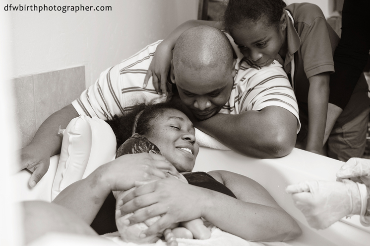 рождение ребёнка, роды, младенец, мать и дитя