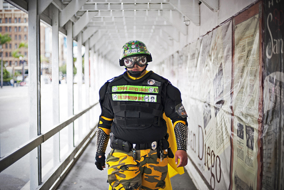 Супергерои нашего времени, готовые прийти на помощь в любую минуту супергерои современности, герои нашего времени