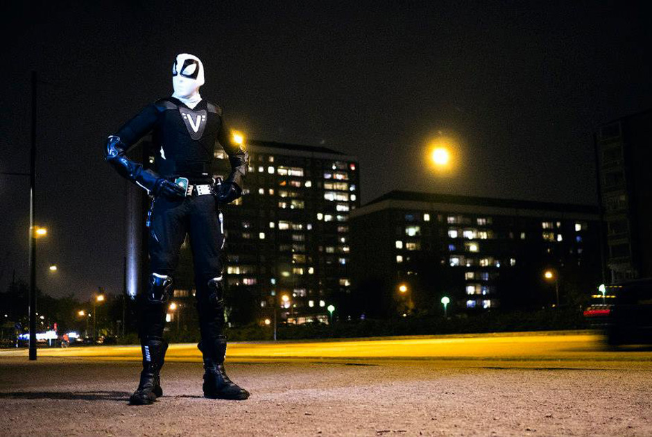 Супергерои нашего времени, готовые прийти на помощь в любую минуту супергерои современности, герои нашего времени