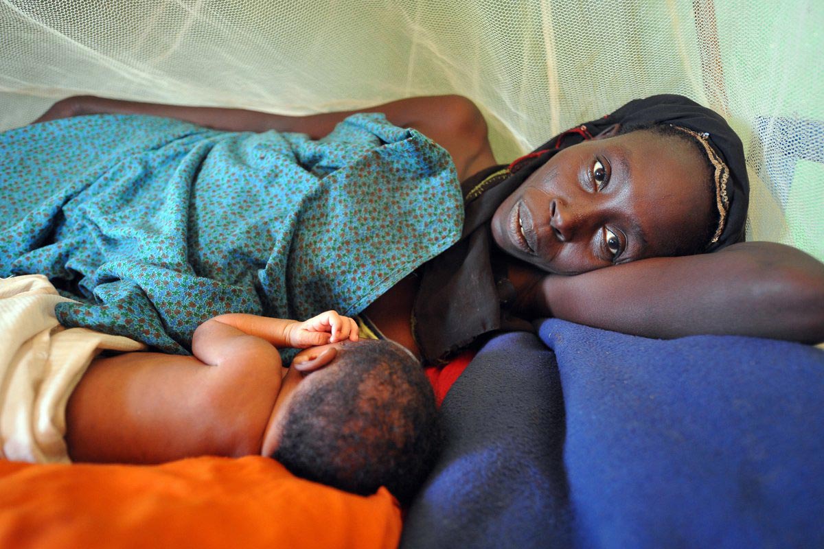 странные ритуалы в честь новорождённого, обряды традиции в честь новорождённого