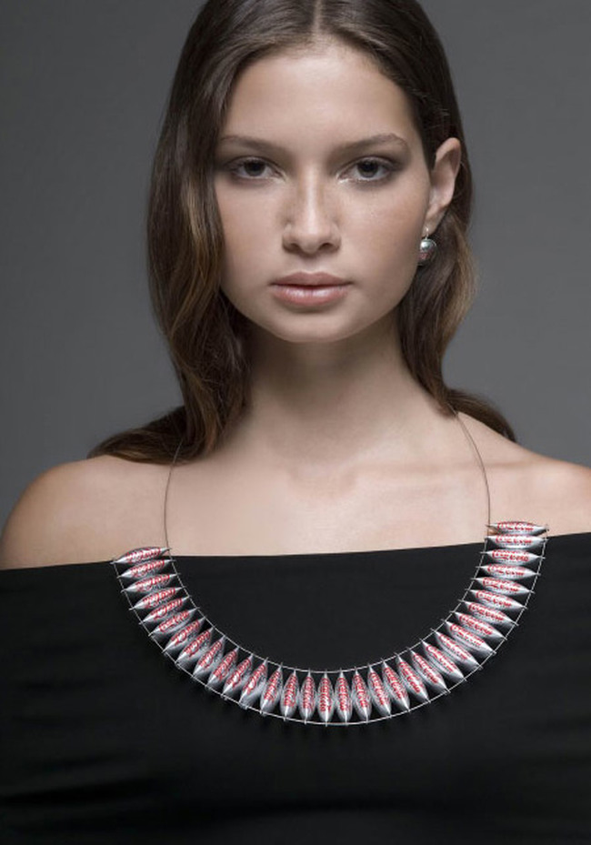 Украшения, из металлических пробок, от бутылок, дизайнер, Йоав Котик,  Yoav Kotik