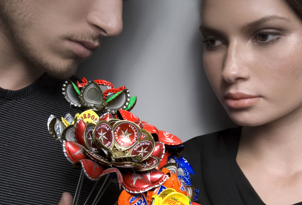 Украшения, из металлических пробок, от бутылок, дизайнер, Йоав Котик,  Yoav Kotik