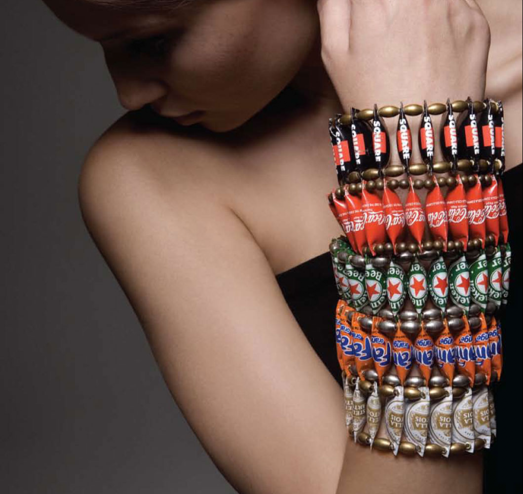 Украшения, из металлических пробок, от бутылок, дизайнер, Йоав Котик,  Yoav Kotik